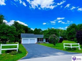 737 Howe Valley Rd, Cecilia, KY 42724