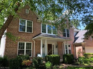 4317 Oakmont Dr, Akron, OH 44321