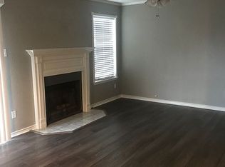 418 Garland Dr APT 135, Lake Jackson, TX 77566