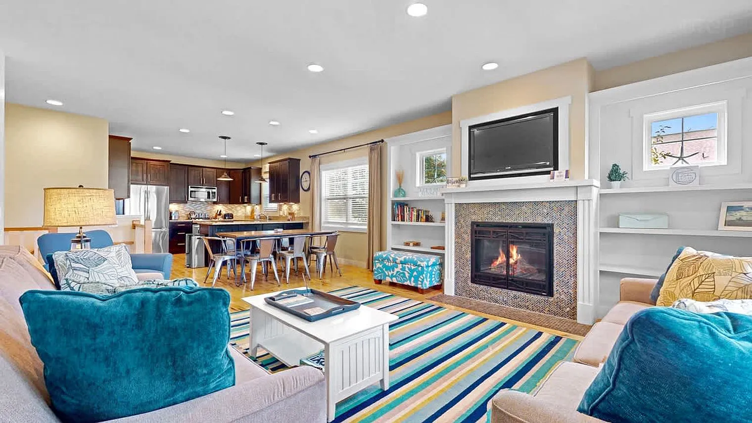5 bed, 3.0 bath, 3100 sqft, $6,836 — Photo 1