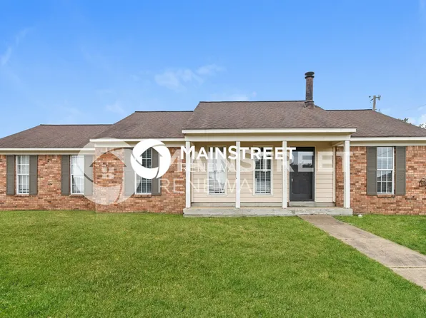 6643 Magnolia Dr, Olive Branch, MS 38654