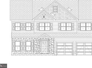 1801 Edgewood Dr, Shippensburg, PA 17257