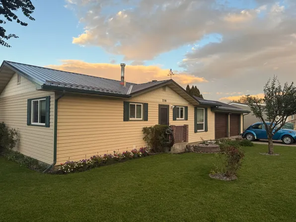 258 Farview Dr, Kalispell, MT 59901