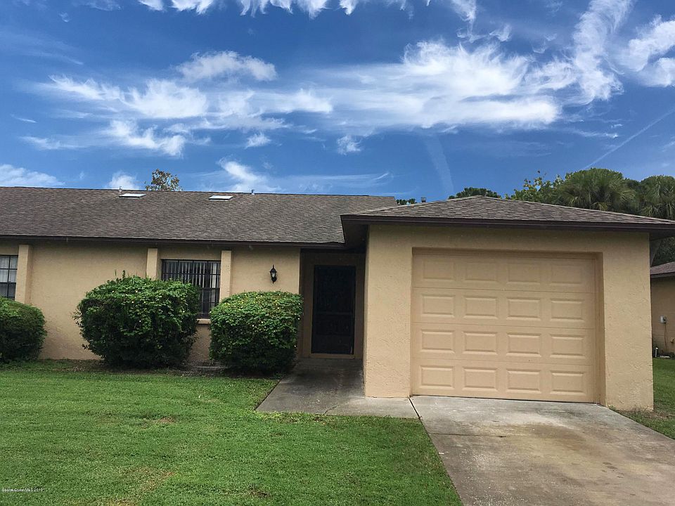 1st image of 814 Poinciana St