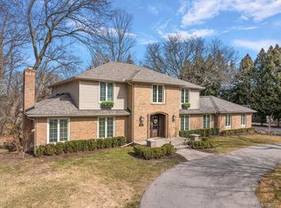 628 Bennington Dr, Bloomfield Hills, MI 48304