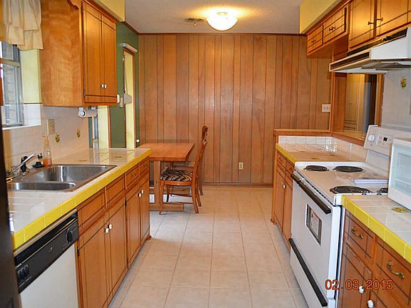 Large kitchen