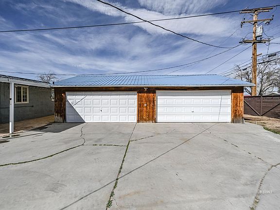 3rd image of 416 N Alvord St