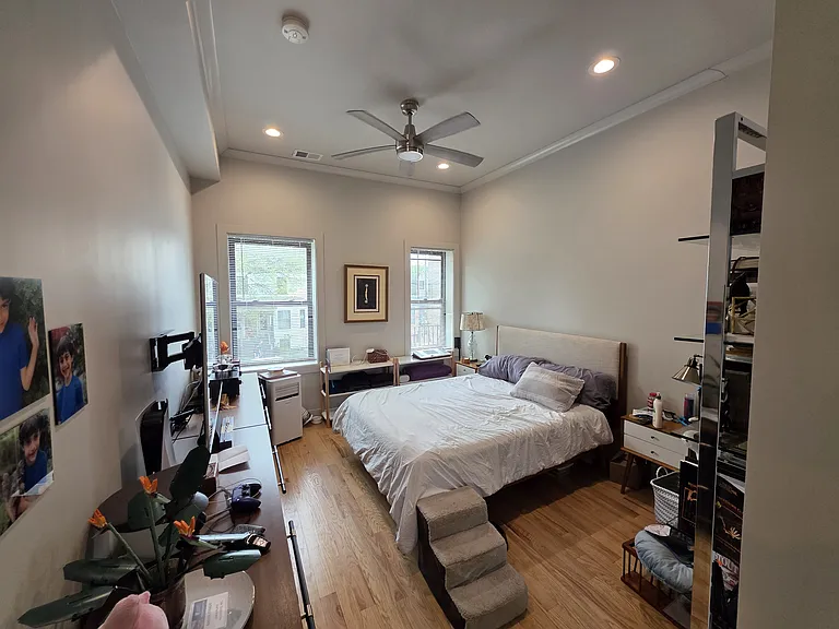 5252 N Damen Ave #2 — Photo 12