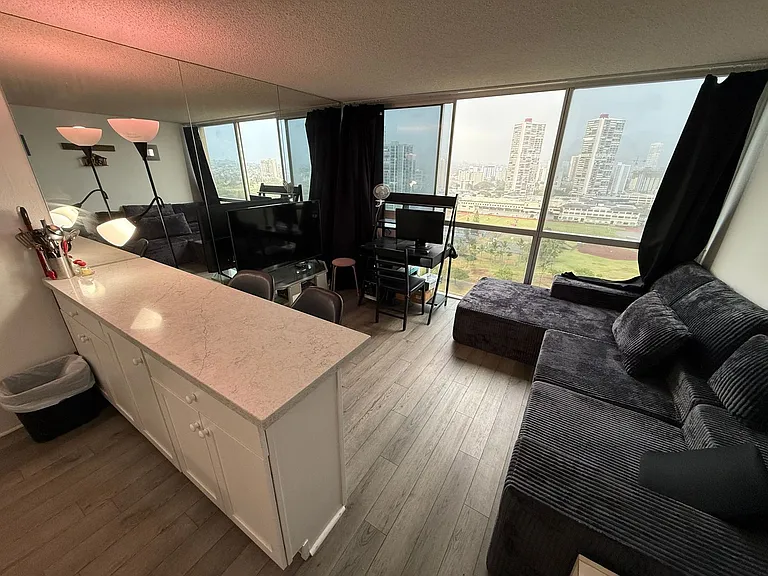 2211 Ala Wai Blvd #2015 — Photo 2
