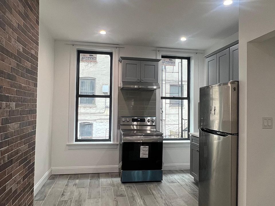 1st image of 2192 Washington Ave Floor 3