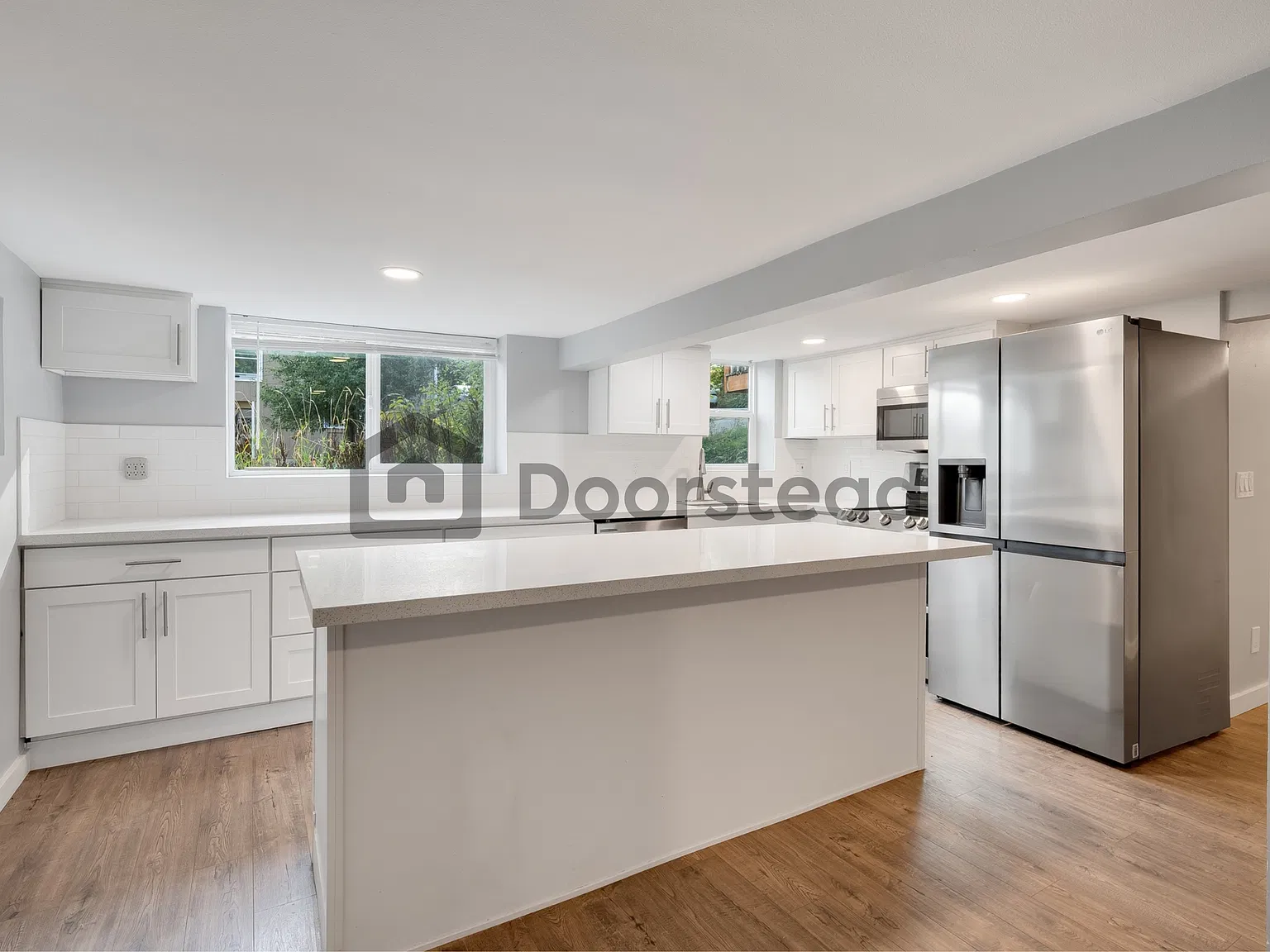 2 bed, 1.0 bath, 825 sqft, $1,750 — Photo 2
