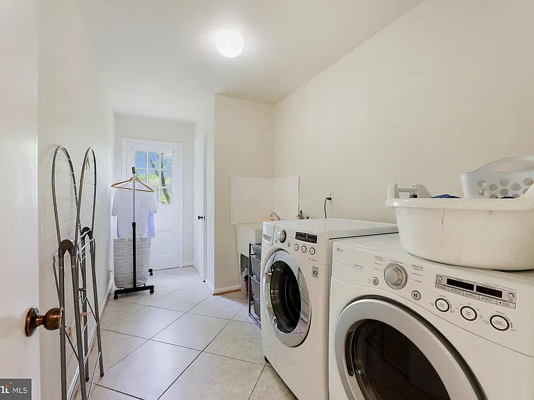 6324 Lenox Rd — Photo 20
