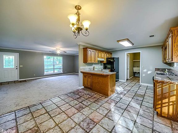 5th image of 4226 Tanya Cir