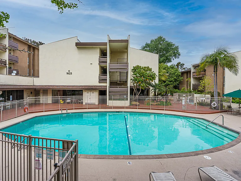 1625 Hotel Cir S #1C111 — Photo 16
