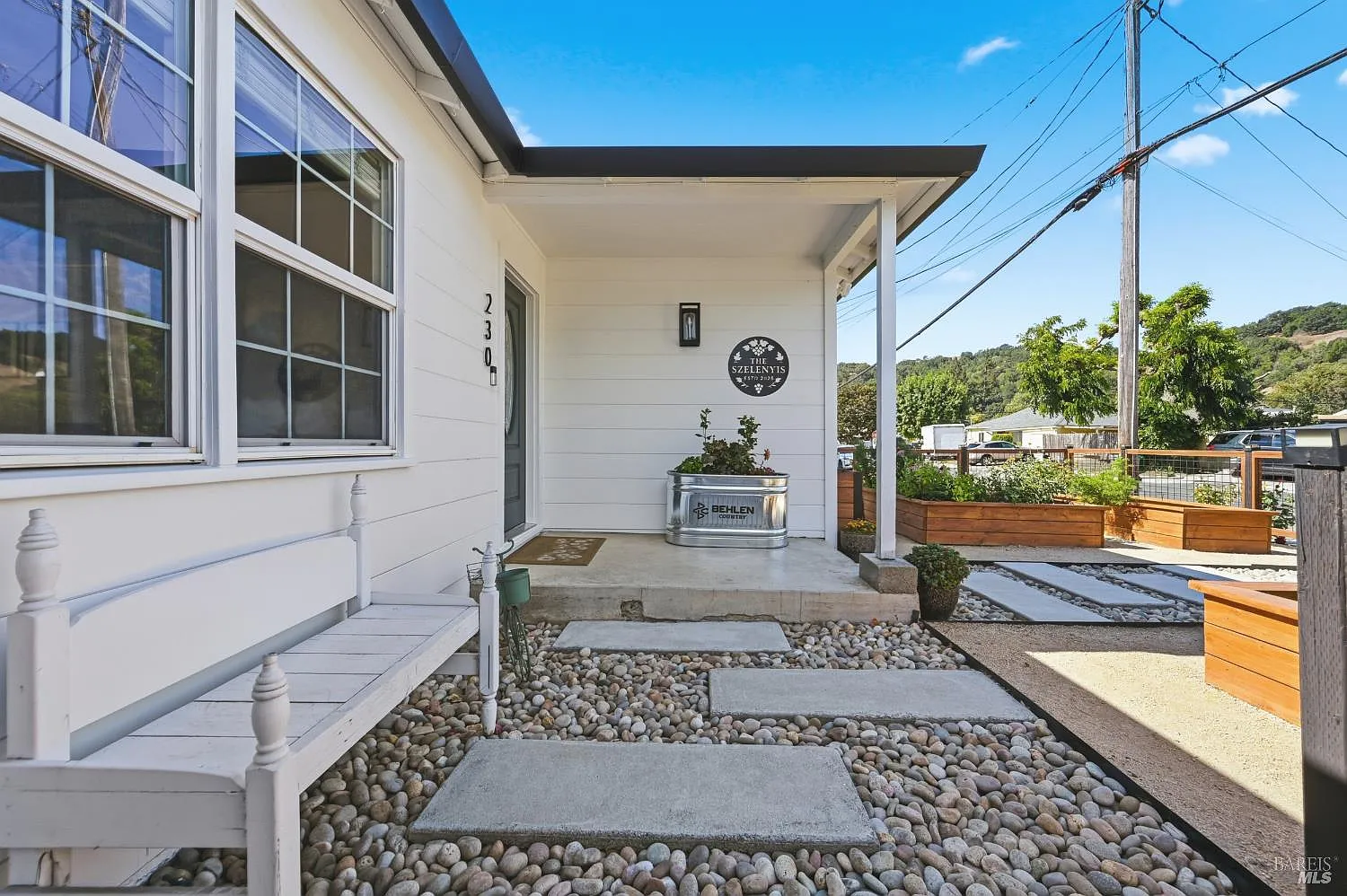 230 Chelsea Avenue - Photo 6