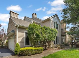 21 Wedgewood Dr, Montville, NJ 07045