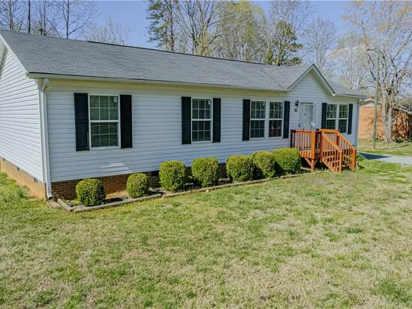 321 Fitch Dr, Mebane, NC 27302