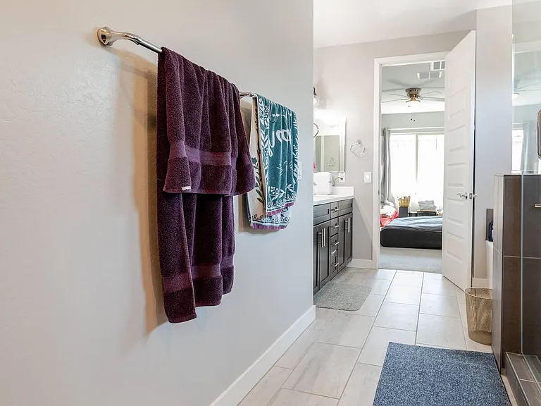 7043 E Portland St — Photo 28