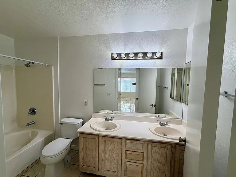 3131 Key Largo Dr #104 — Photo 10