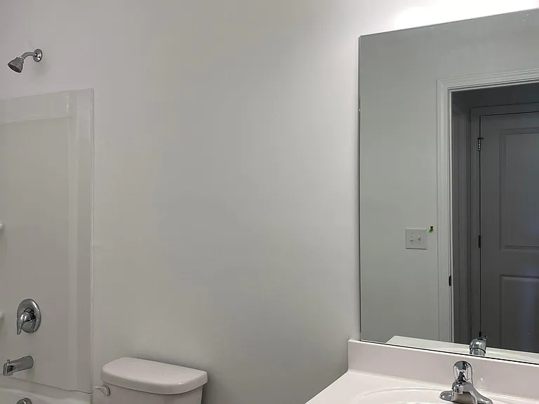 5930 Lyon St — Photo 17