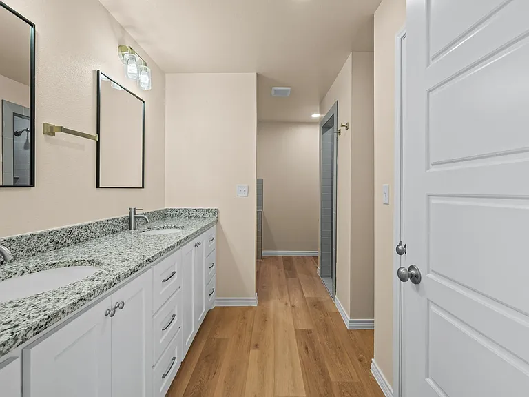 11301 N Cres #2800-A — Photo 24