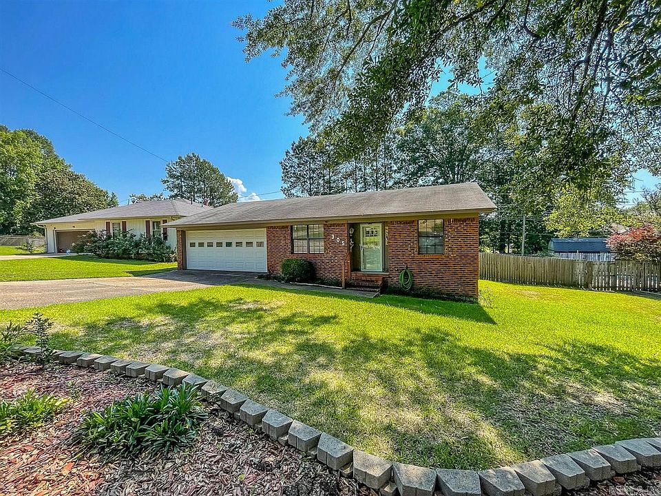 1st image of 305 Mockingbird Ln