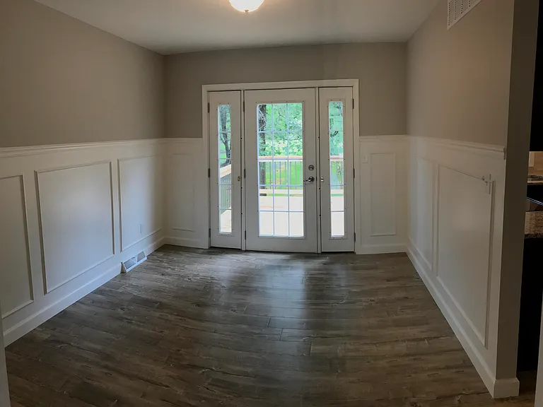4518 E Bridgewood Dr — Photo 2