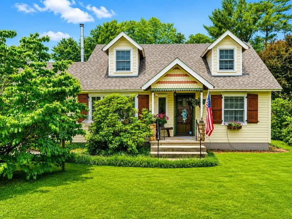 105 Wilson St, Cowan, TN 37318