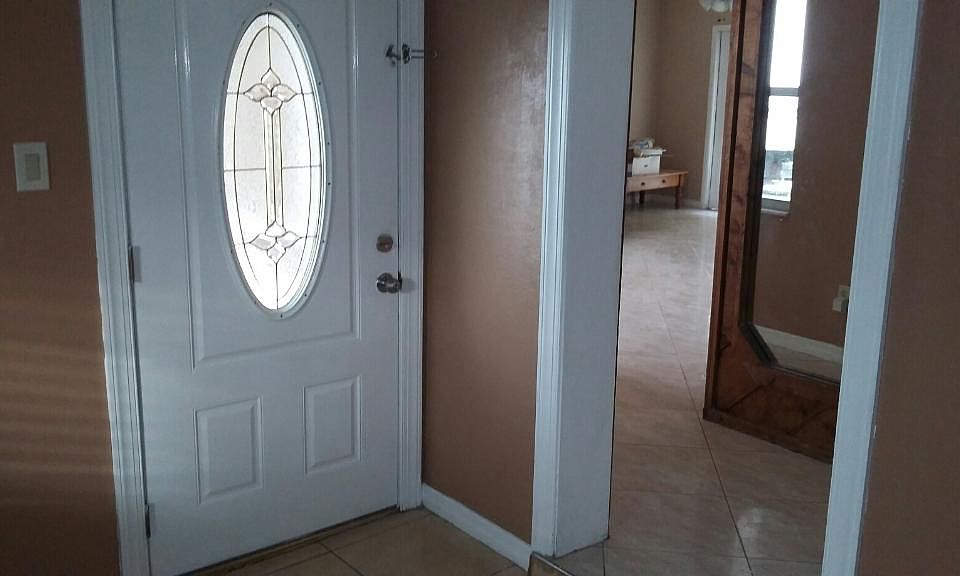 1st image of 6933 Precourt Dr