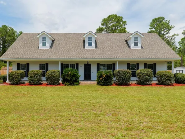 3262 Davis Dr, Valdosta, GA 31606