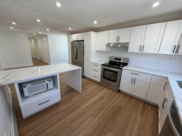 577 Haverhill St, Lawrence, MA 01841