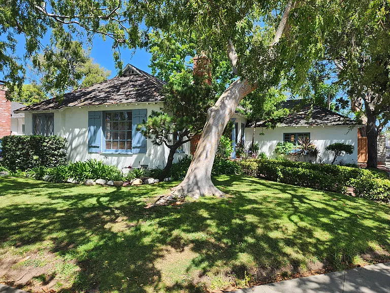 10758 Farragut Dr — Photo 39
