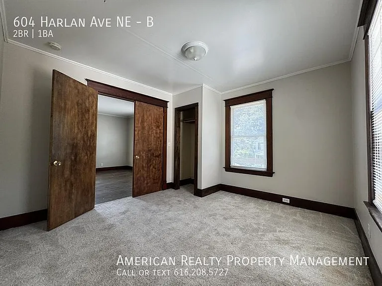 604 Harlan Ave NE #B — Photo 5