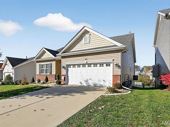 2nd image of 439 Dusty Brook Dr