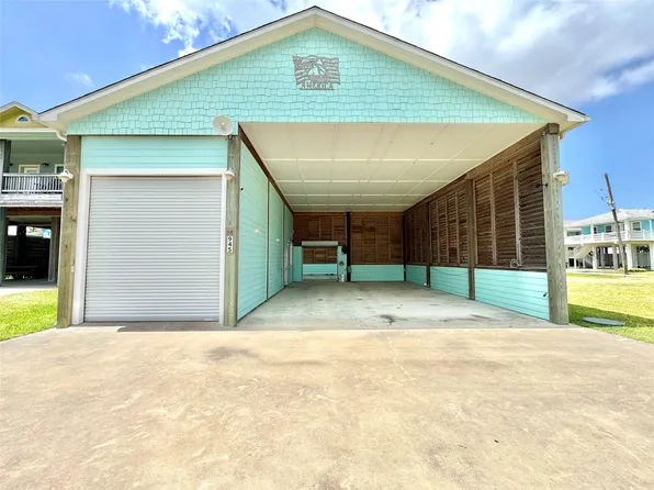 945 Alberdie Dr, Crystal Beach, TX 77650
