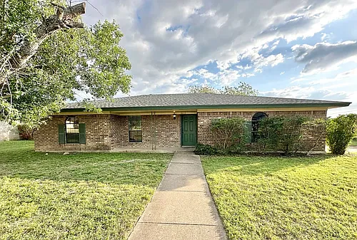 1017 Jackie Jo Ln Photo 1