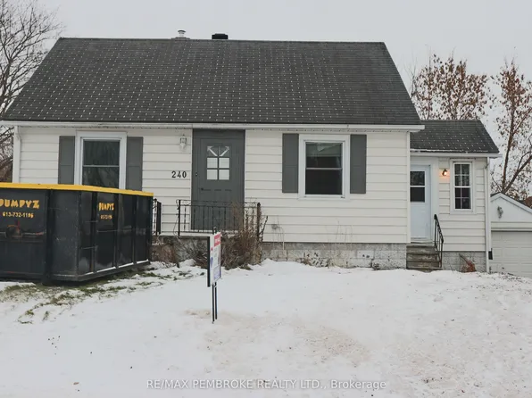 240 Dunlop St, Pembroke, ON K8A 2P9