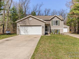 23566 Almy Rd, Howard City, MI 49329