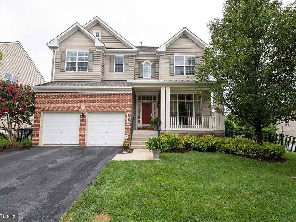 1st image of 2036 Willowcrest Cir