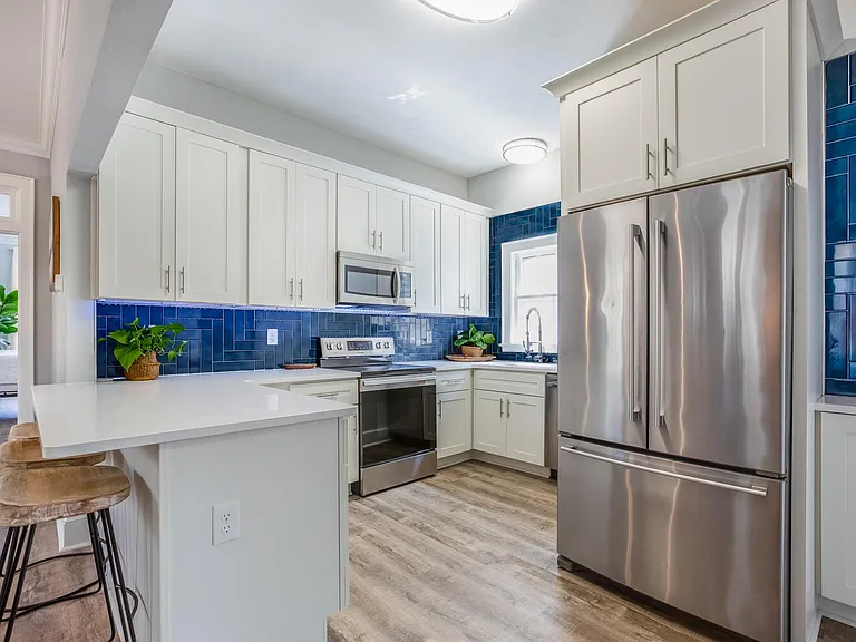 400 Dinwiddie St #1 — Photo 6