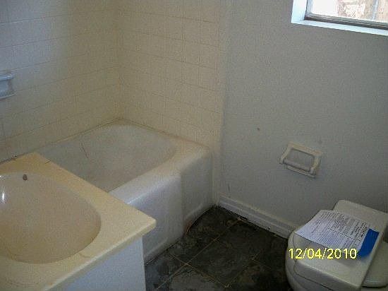 4th image of 1022 Velma St