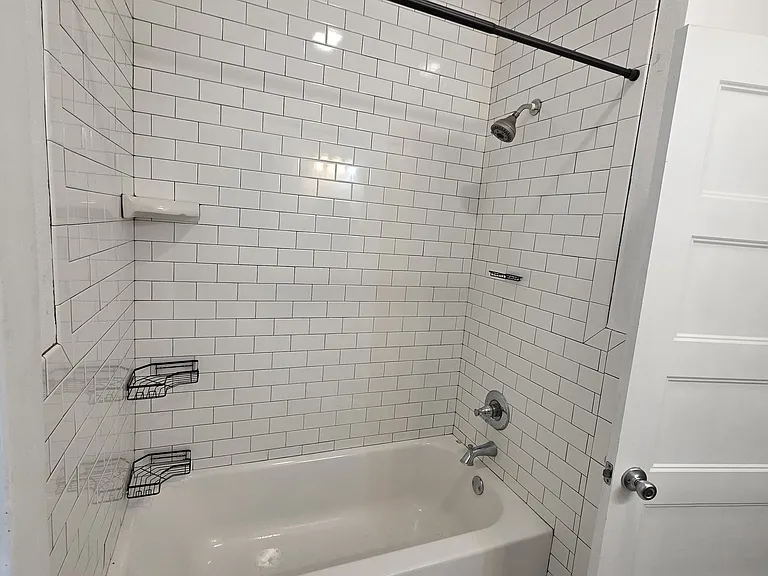 1401 S Elwood Ave — Photo 15