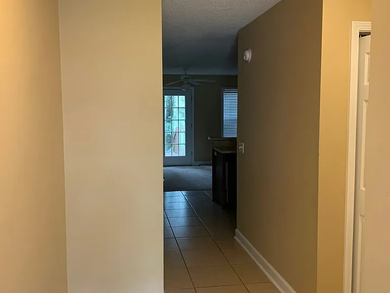 475 Sandy Oak Dr — Photo 2