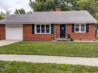 305 E Lincoln St, Blue Mound, IL 62513