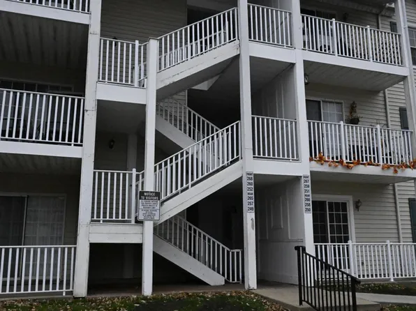 249 Kempsey Dr, North Brunswick, NJ 08902