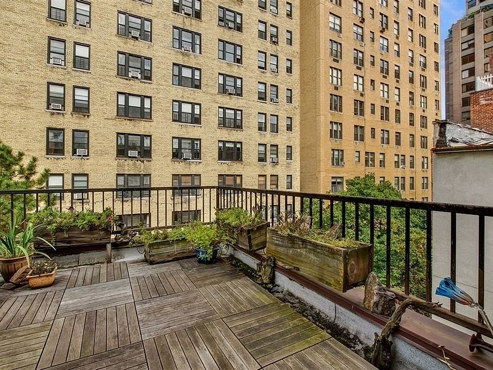 1st image of 121 W 78th St APT 4R