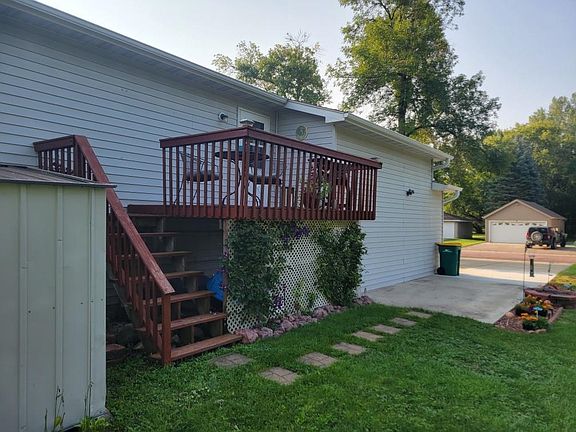 2nd image of 306 24th St