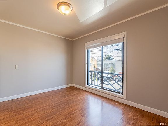 3rd image of 1370 42nd Ave