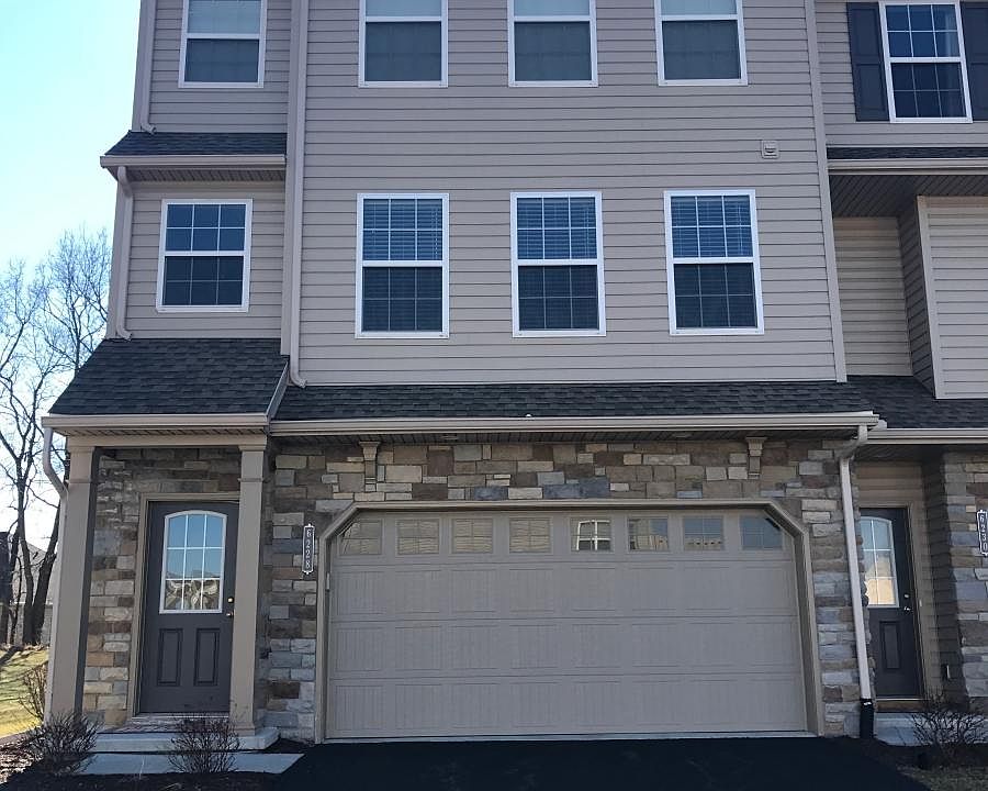 Front View (2 car garage)
