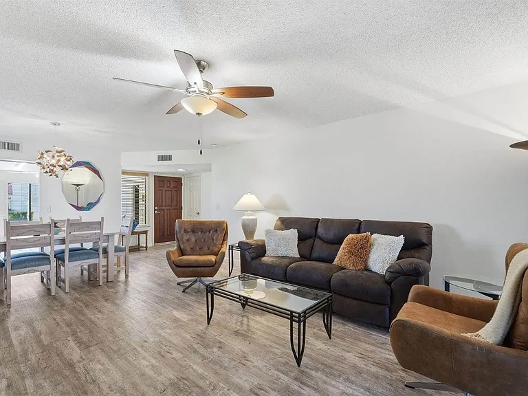 650 S Arrowwood Way — Photo 4